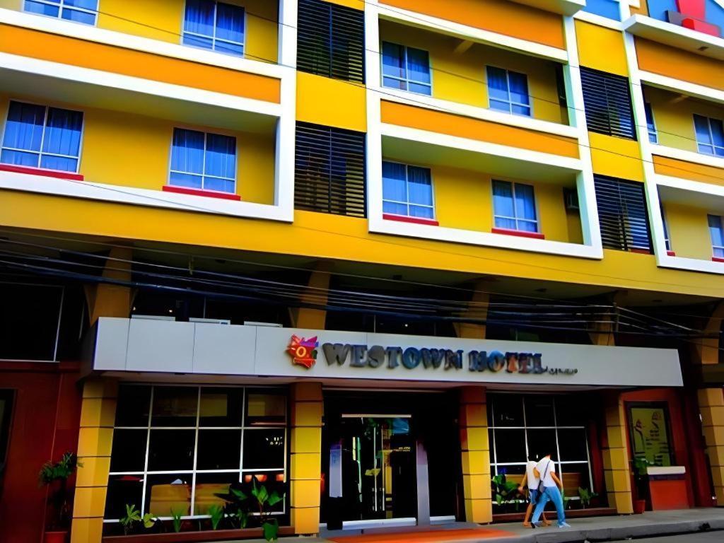 Mo2 Westown Hotel San Juan Bacolod Bagian luar foto