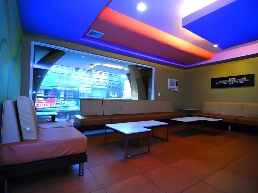 Mo2 Westown Hotel San Juan Bacolod Bagian luar foto