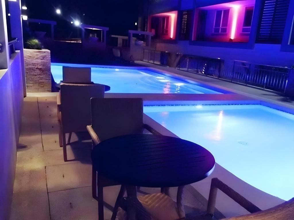Mo2 Westown Hotel San Juan Bacolod Bagian luar foto
